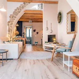  Apartment Cafiero House Downtown By Sicily In Italy