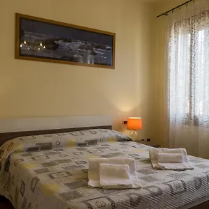 Acqua Azzurra Alloggio in famiglia